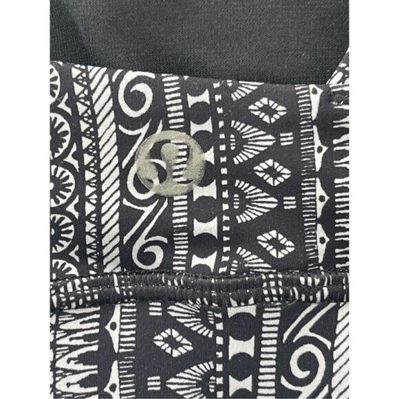Lululemon Energy Nulux Boho Tribal Print Bra Size 4 - Picture 4 of 5